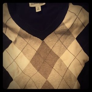 St johns bay sz medium Womens,never worn,sweater